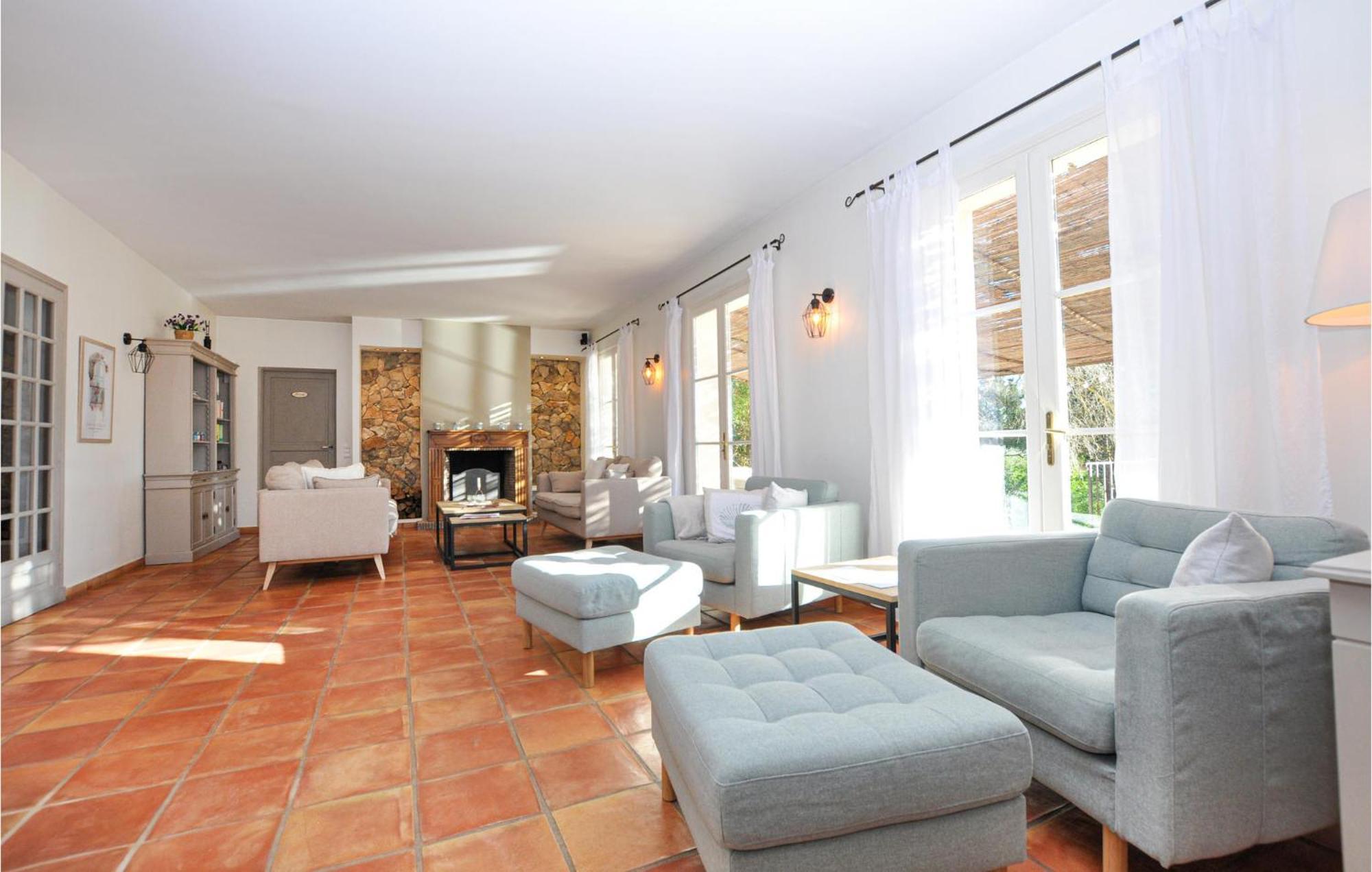Villamombetti Montauroux Bagian luar foto