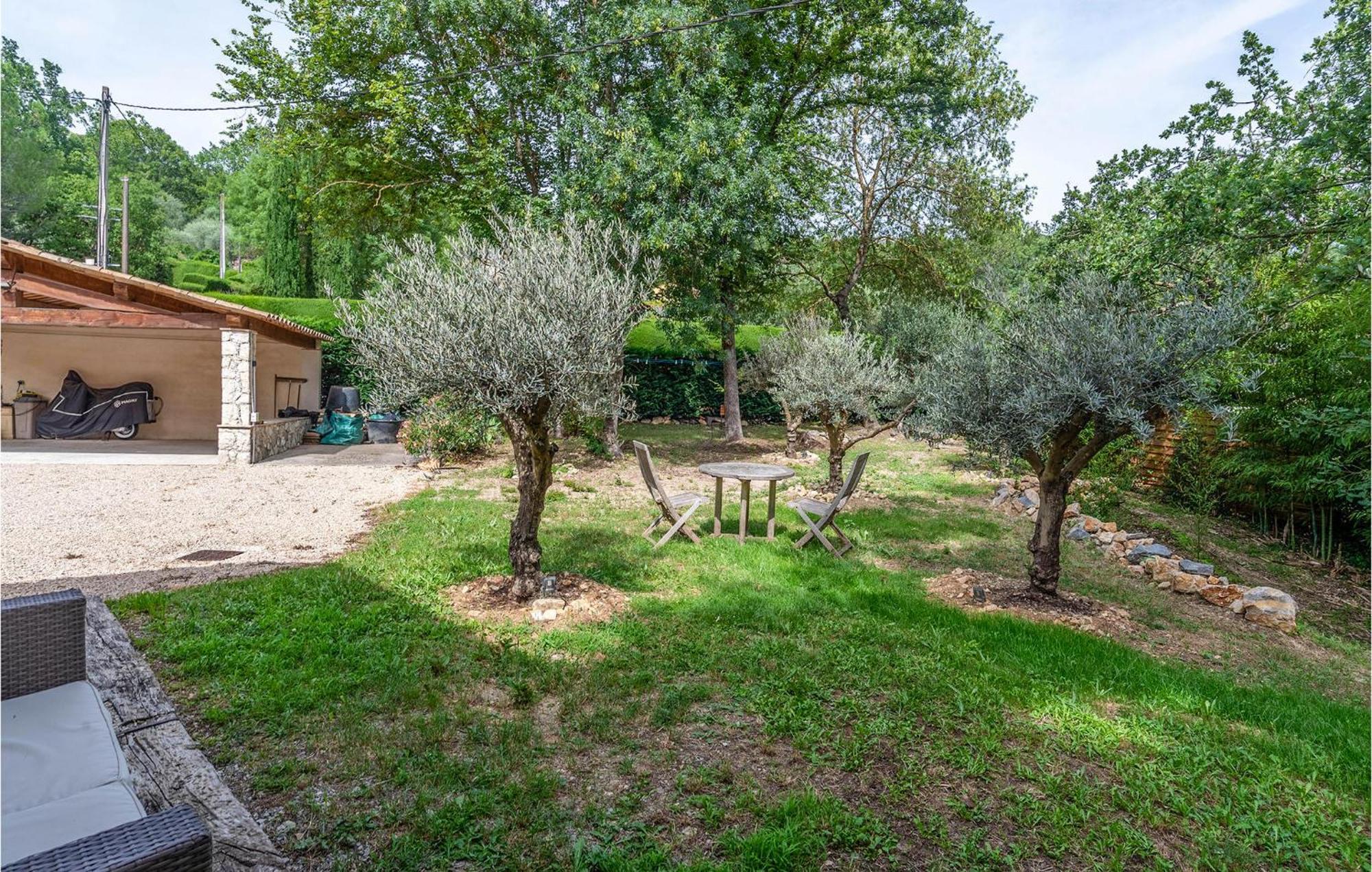 Villamombetti Montauroux Bagian luar foto